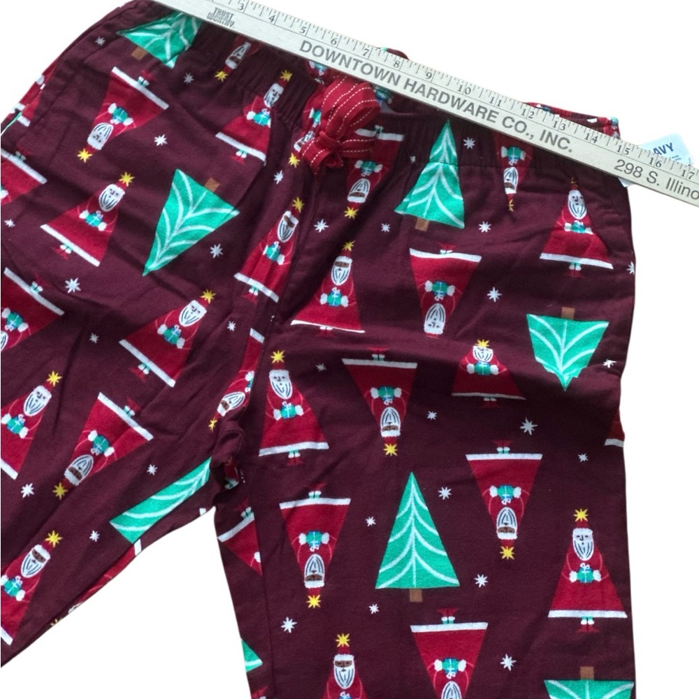Old Navy Pajama Pants Santa and Trees Print Burgundy Flannel Size M Tall NWT - Picture 6 of 7
